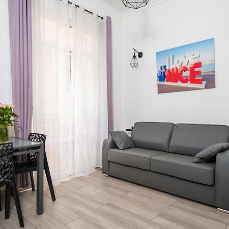 Nice Centre Flat - Modern, Quiet And Brand New מראה חיצוני תמונה