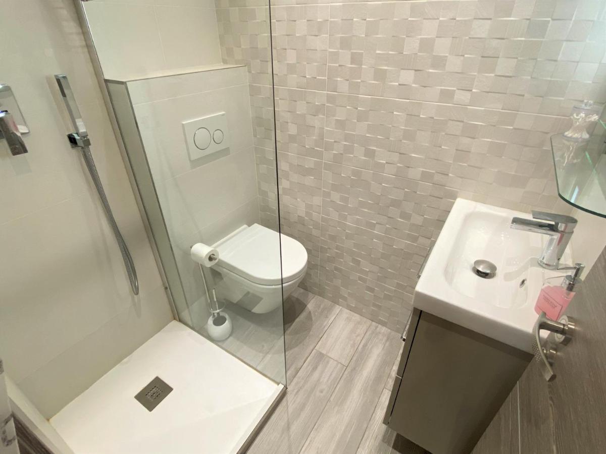 Nice Centre Flat - Modern, Quiet And Brand New מראה חיצוני תמונה