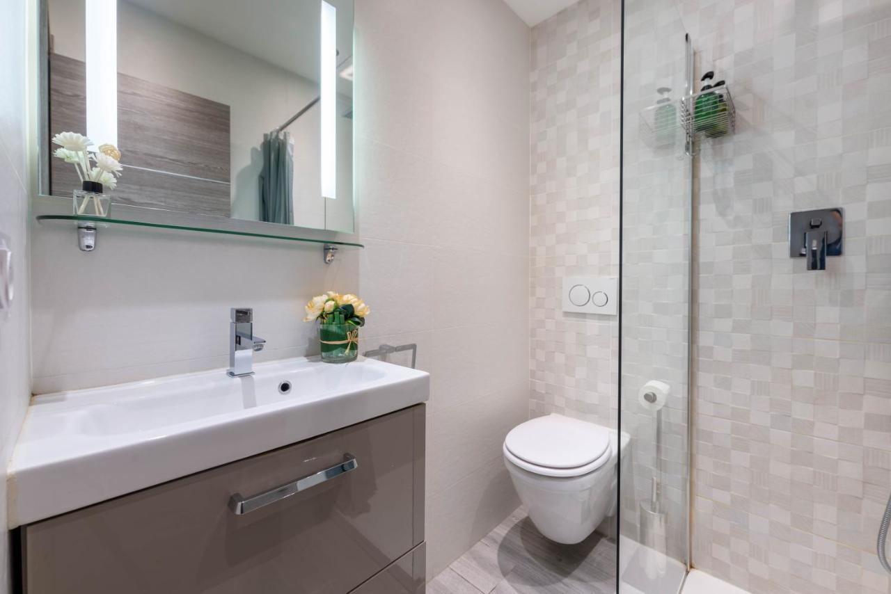 Nice Centre Flat - Modern, Quiet And Brand New מראה חיצוני תמונה