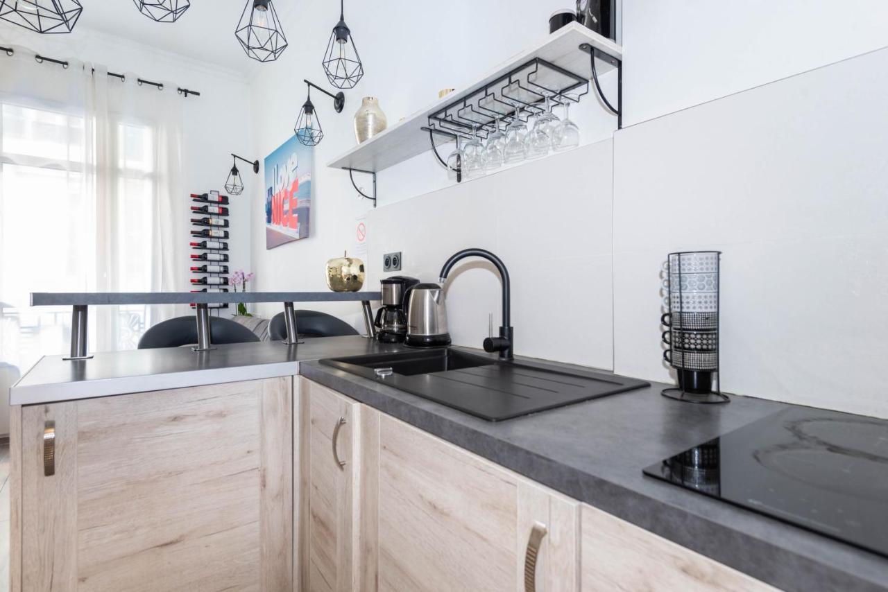 Nice Centre Flat - Modern, Quiet And Brand New מראה חיצוני תמונה