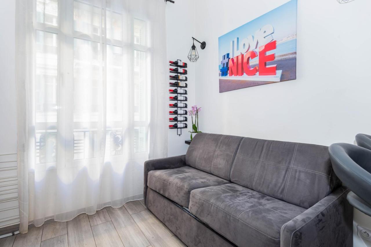 Nice Centre Flat - Modern, Quiet And Brand New מראה חיצוני תמונה